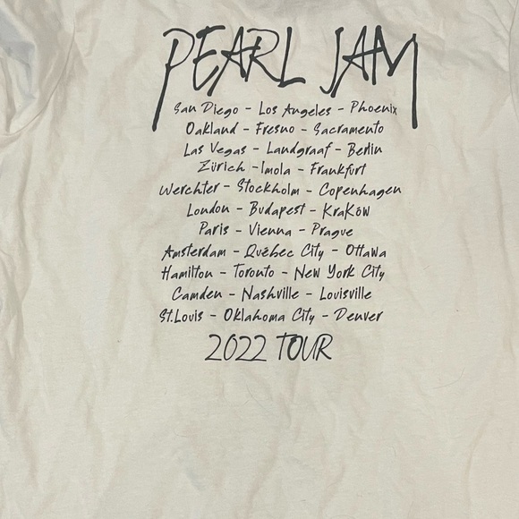 NWOT Pearl Jam Graphic CONCERT floral T-Shirt XL - Picture 6 of 6